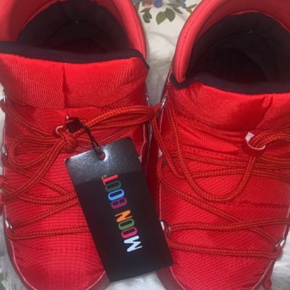 Moon Boot Red Winter Boots
